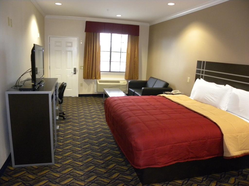 همبل Palace Inn Kingwood الغرفة الصورة